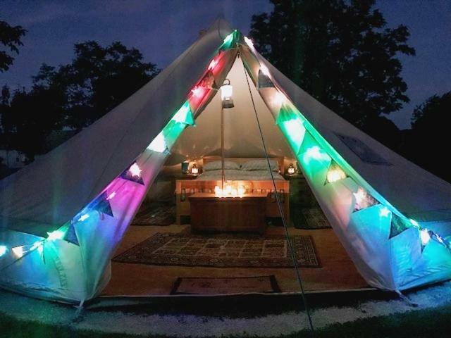 Camping La Foret De Tesse Exterior foto